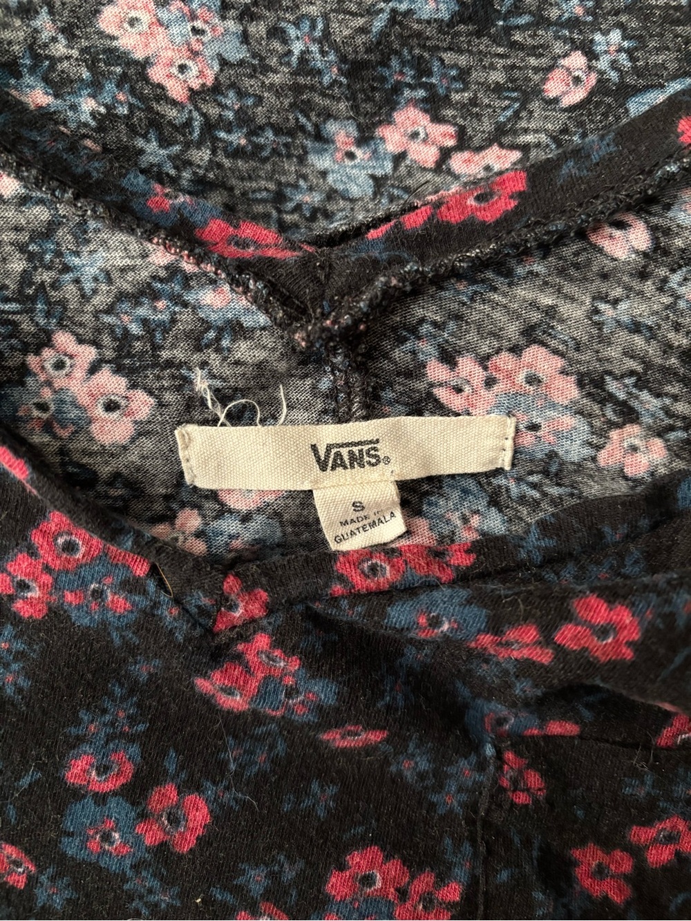 Floral V-Neck Tank Top - Picture 5 of 5